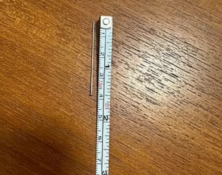 Жінка знайшла у пачці спагеті, купленій в супермаркеті, справжню металеву шпильку, як це могло статися