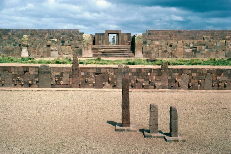 где найти Храм Каласасайя или Храм стоящих камней