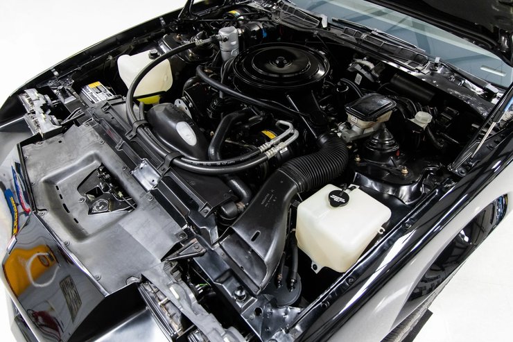 Chevrolet v8, Chevrolet Camaro IROC-Z, Chevrolet Camaro, Chevrolet Camaro 1985, капсула времени