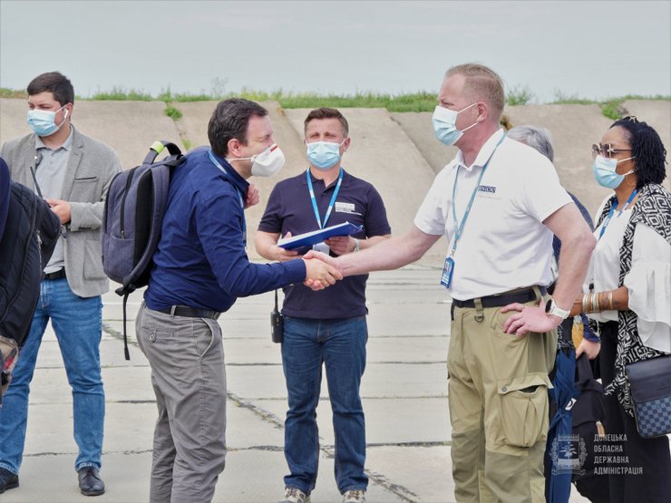 Эмине Джапарова, Хельга Мария Шмид, МИД Украины, ОБСЕ, Краматорск