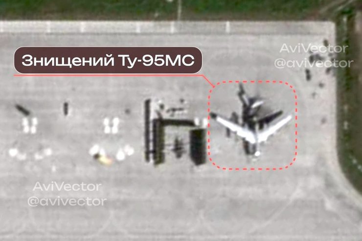 самолет крупный план ту95