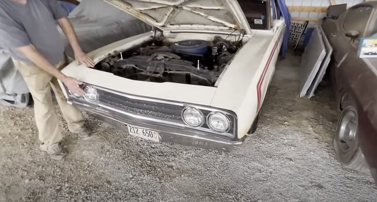 Ford Torino, колекція авто, ретро авто, Plymouth Barracuda Hemi, Dodge Charger