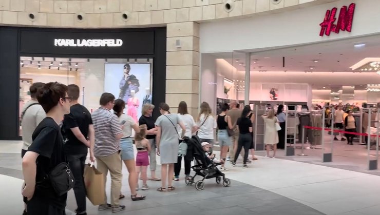 H&M, магазины H&M, очереди в москве, москва, уход с рынка