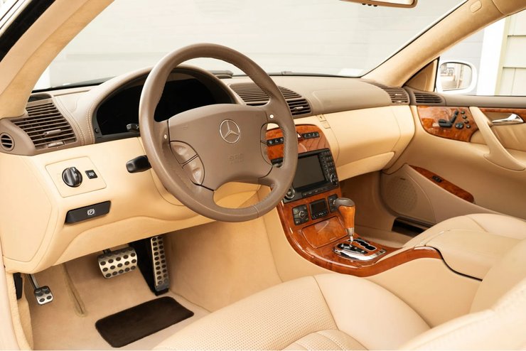 салон Mercedes CL