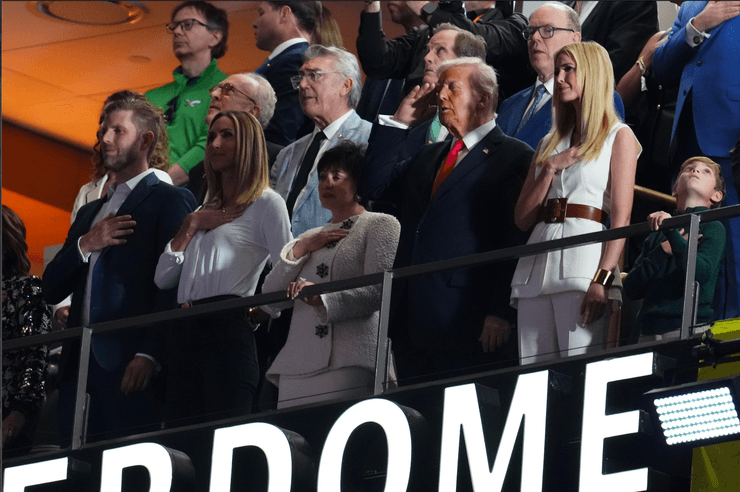 Дональд Трамп с детьми