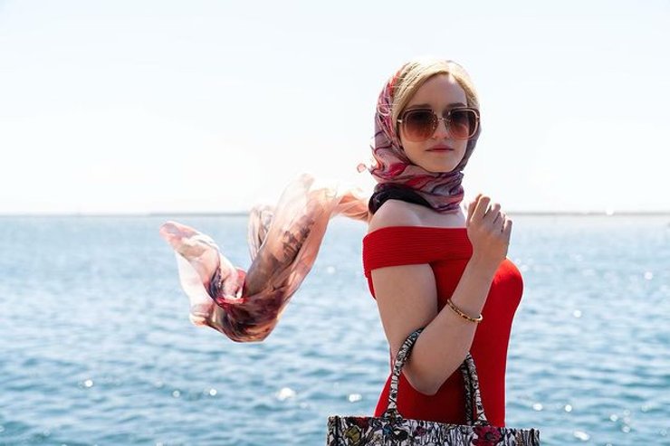 джулия гарнер, анна сорокина, анна делви