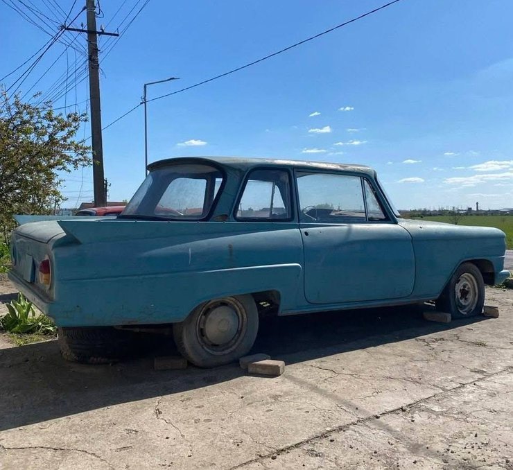автомобіль Волна