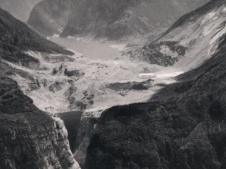 гребля Вайонт, аварія на греблі, повінь