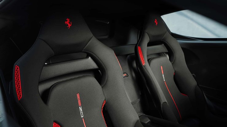 Салон Ferrari CZ26