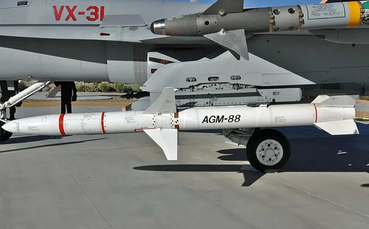 ракета AGM-88