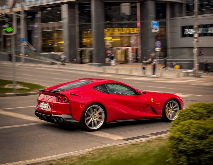 Ferrari 812 Superfast
