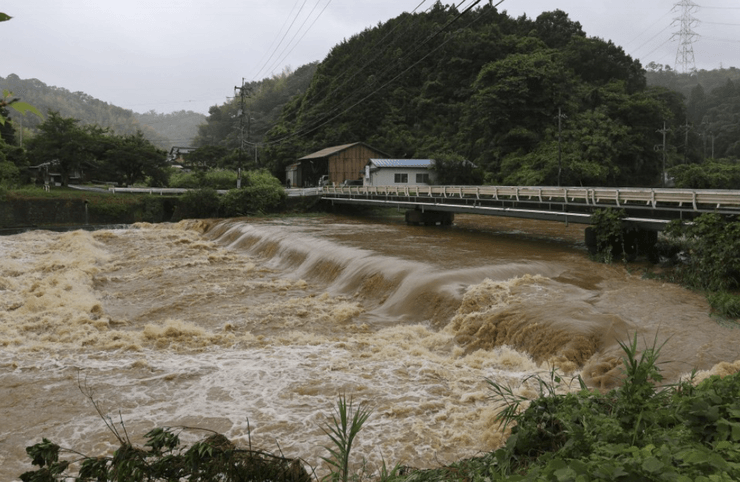 дождь, потоп, мост, фото