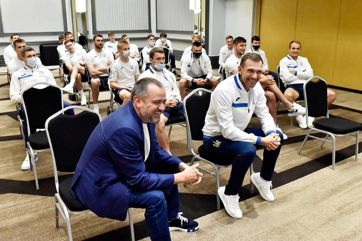 Владимир Зеленский, сборная Украины по футболу