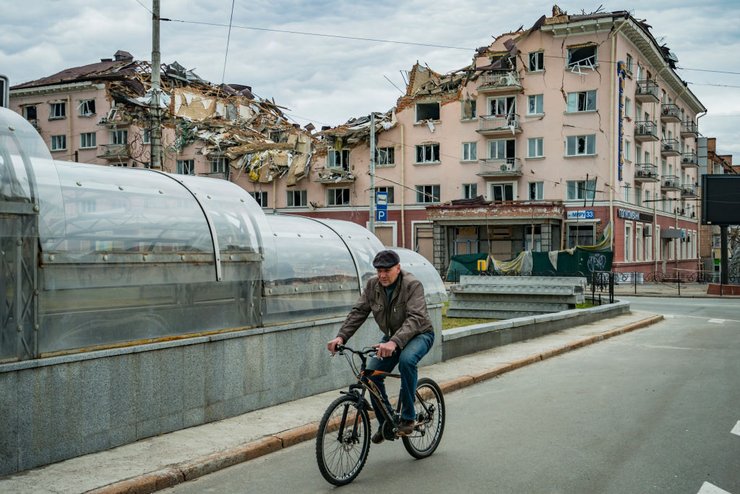 обстрелы Чернигова, Чернигов разрушения, гостница Украина Чернигов, Николаевка, Украина обстрелы, Amnesty International, отчет Amnesty International, Amnesty International скандал, доклад Amnesty International по Украине