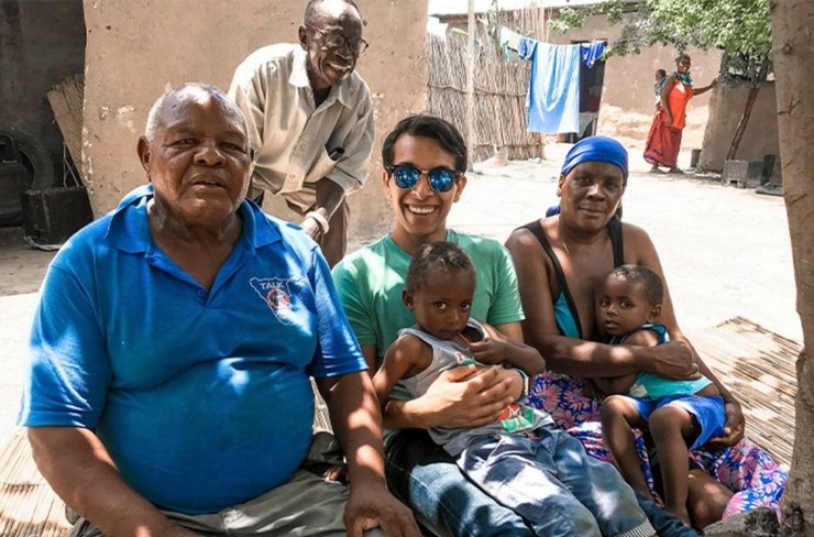 Инди Нельсон, Книга рекордов Гиннеса, достижение, титул, мужчина посетил все страны мира и поделился своим опытом