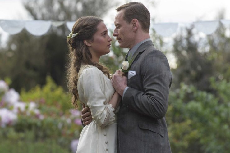 Майкл Фассбендер, Алисия Викандер, свет в океане