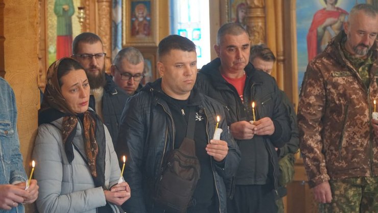 Прощание с погибшей волонтеркой