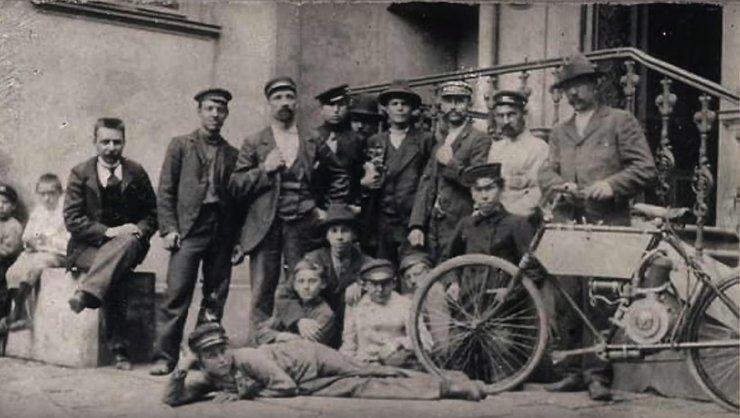 Hildebrand & Wolfmüller, ретро мотоцикл, самый старый мотоцикл, мотоциклы Peugeot