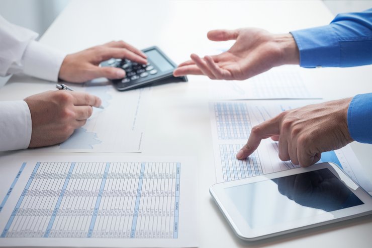 На белую зарплату 30 тыс грн у работодателя платежи в бюджет составляют 12 450 грн