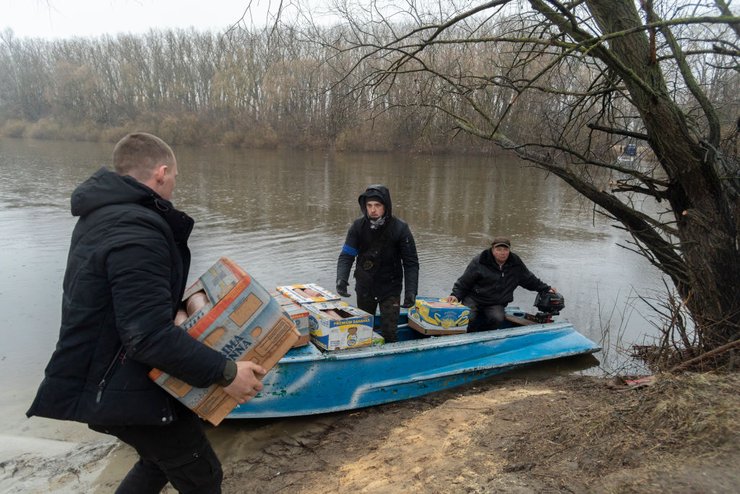 чернигов, обстрелы чернигова, блокада чернигова, волонтеры в чернигове, чернигов гуманитарная катастрофа,