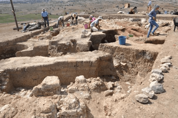 хетты, Хаттуса, Нерик, археологи, археология, храм, исследования, раскопки, ученые, артефакты, орех, Турция, поселение, цивилизация, туннель