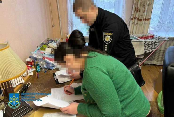 Обшук у сімейної лікарки з Дніпра