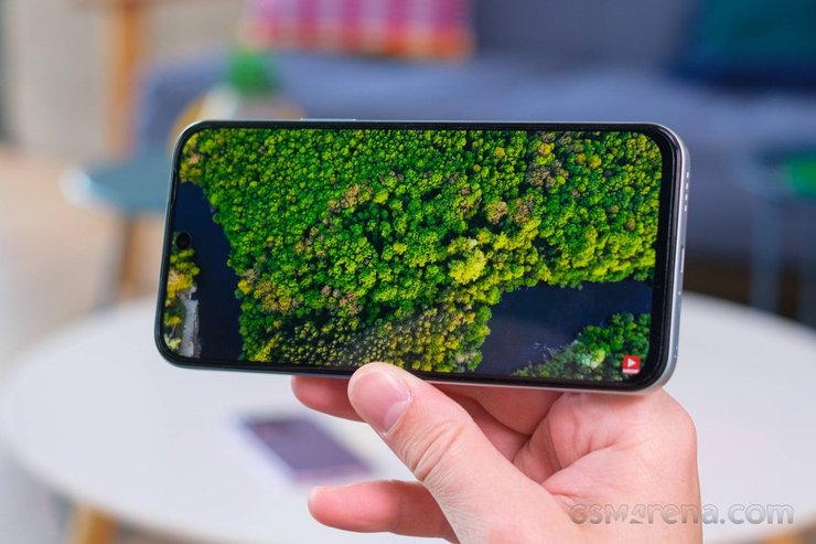 Дисплей смартфона Realme 16T