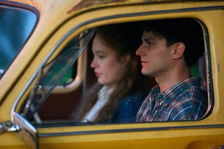 ДЕВУШКА КУЗИ. По фильму у Кузьмы есть девушка, которую зовут Барбара