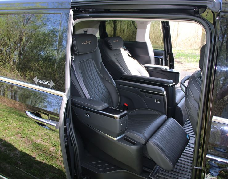 сиденья Maxus MIFA 9, новый Maxus MIFA 9, электромобиль Maxus, минивэн Maxus, минивэн Maxus