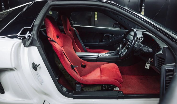 салон Honda NSX