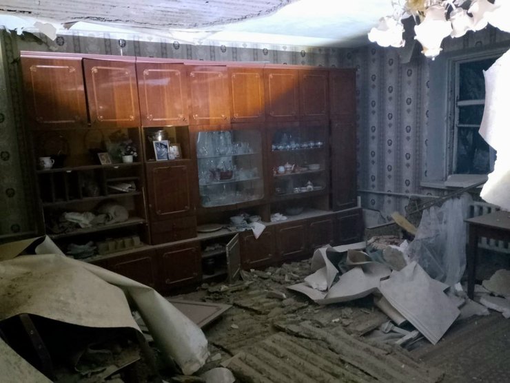 Дом жителей Днепропетровщины после ночной атаки после ночной атаки