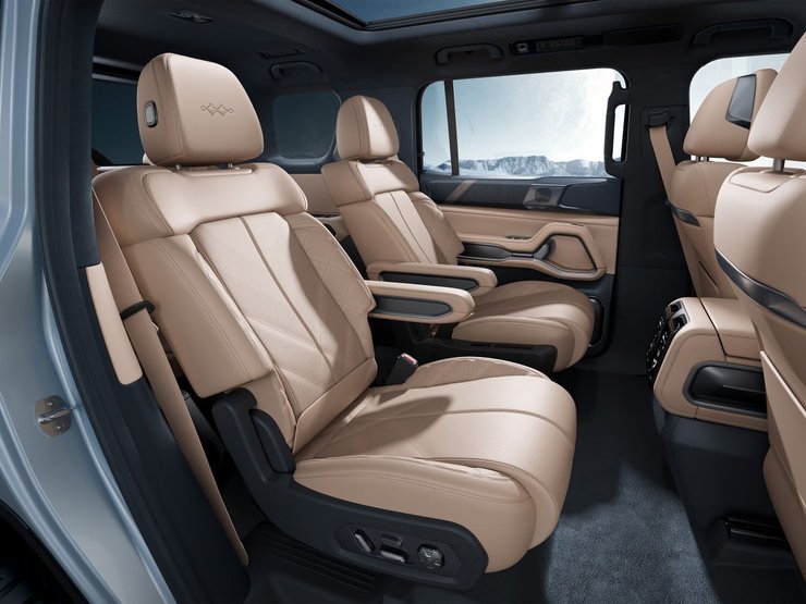 салон BYD Leopard 8, BYD FangChengBao Leopard 8, BYD FangChengBao, FangChengBao Leopard 8, внедорожник BYD