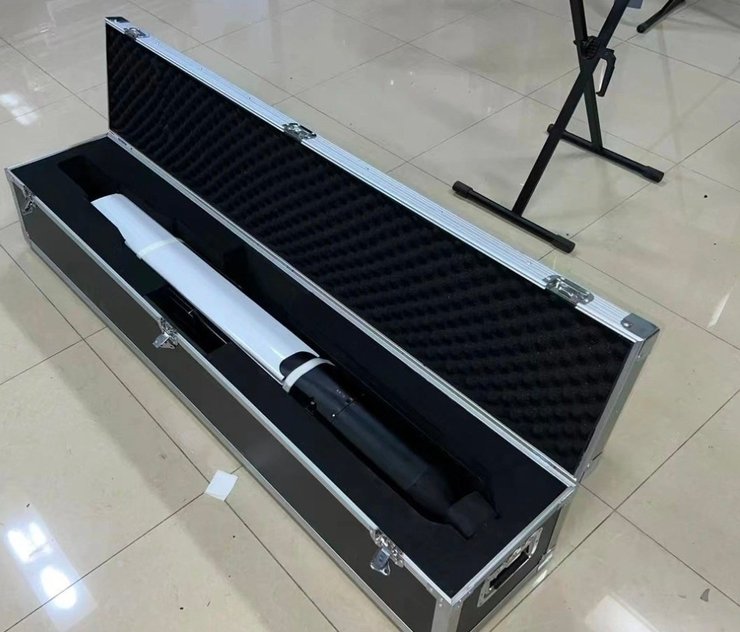 Дрон ShenZhen SkyWing UAV Technology Co в контейнере