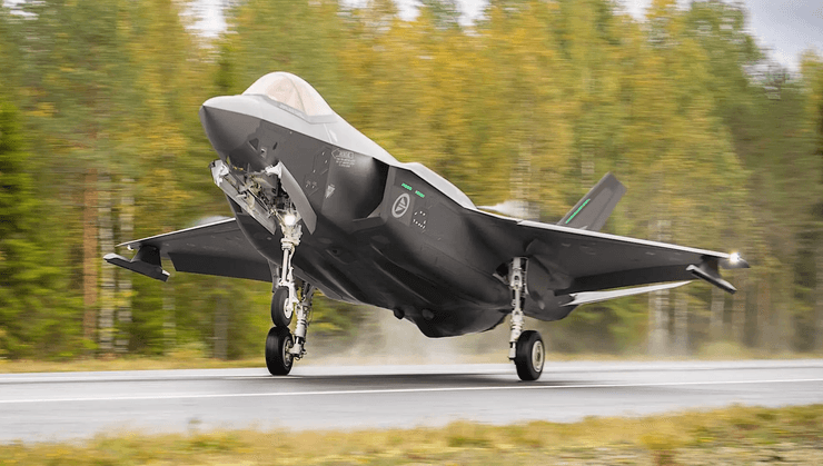 Истребитель F-35 Lightning II