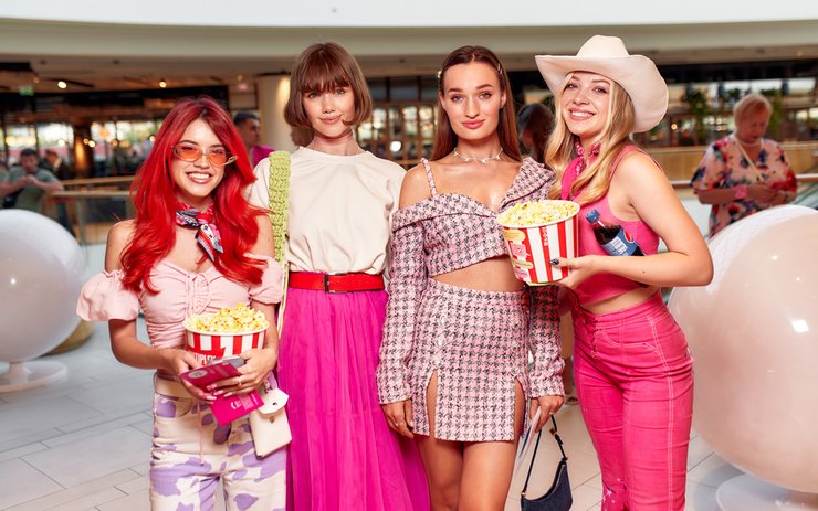 Оля Шелби, Маша Тимошенко, Диана Глостер