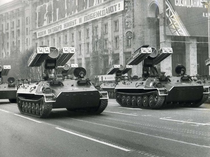 парад в киеве, ретро фото, зрк стрела 10