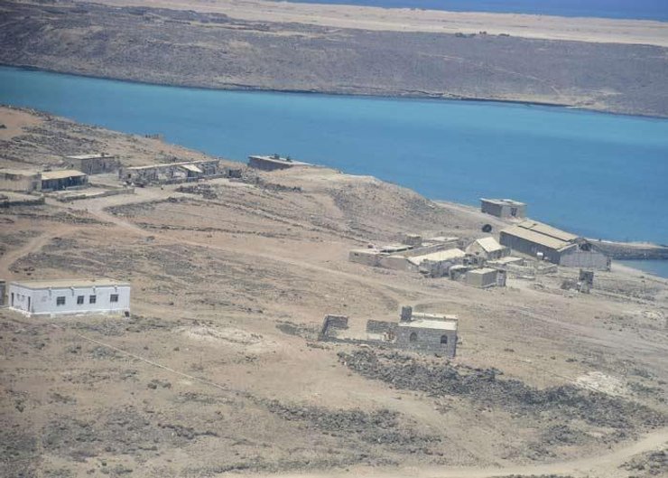 остров, маюн, йемен, оаэ, военная база