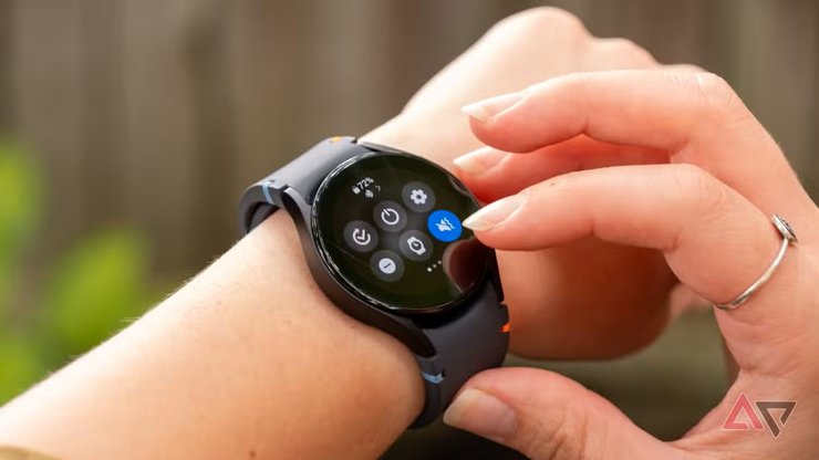 Смарт-годинник Samsung