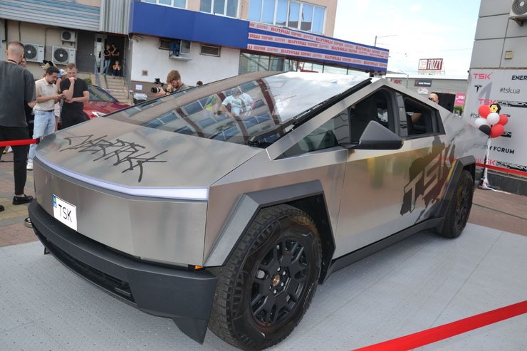 пікап тесла сайбертрак, елітні авто, авто преміумкласу
