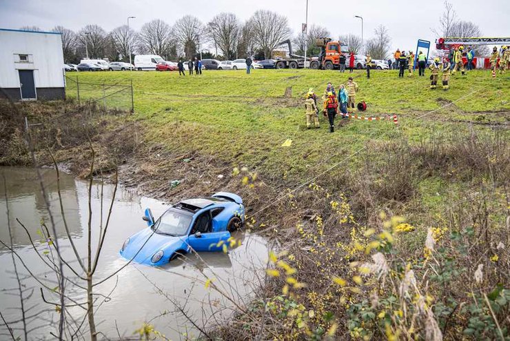 Porsche 911 GTS, Porsche 911, спорткар Porsche, ДТП Porsche