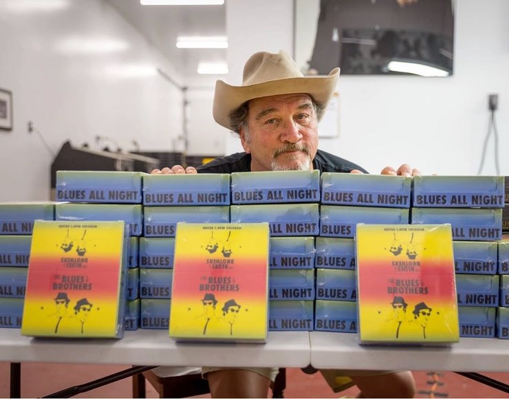 джеймс белуши, братья блюз