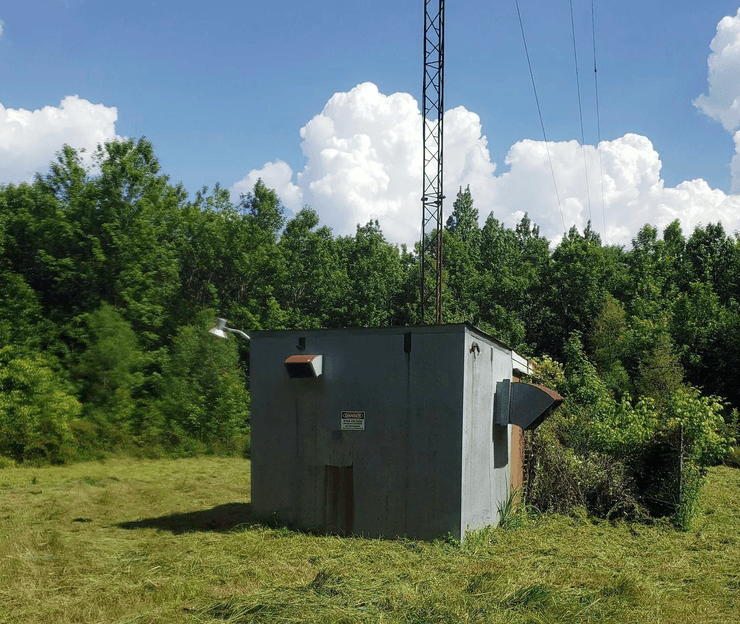 Радиовышка, вышка сотовой связи, вышка, украли вышку, необычная кража, радиостанция, FM-станция, расследование