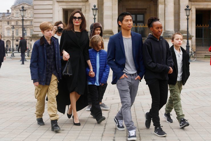 Анджеліна Джолі, судовий позов Бреда Пітта