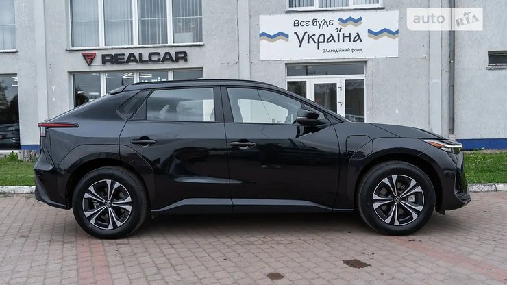 Toyota bZ4X, новая Toyota bZ4X, электромобиль Toyota, кроссовер Toyota, Toyota bZ4X 2023