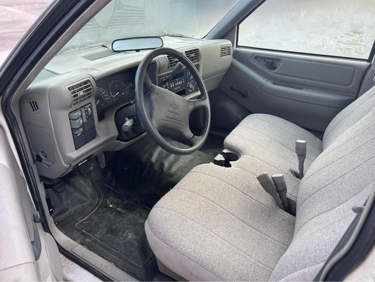 салон Chevrolet S-10, Chevrolet S-10, Chevrolet S-10, пикап Chevrolet, электромобиль Chevrolet