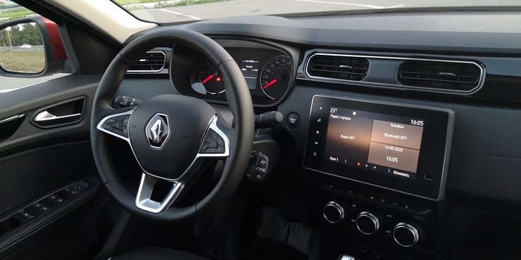 Рено Аркана, интерьер