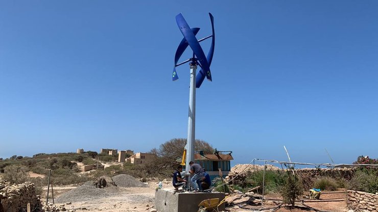 Вертикальна вітряна турбіна, V-Air, вітрогенератор, фото