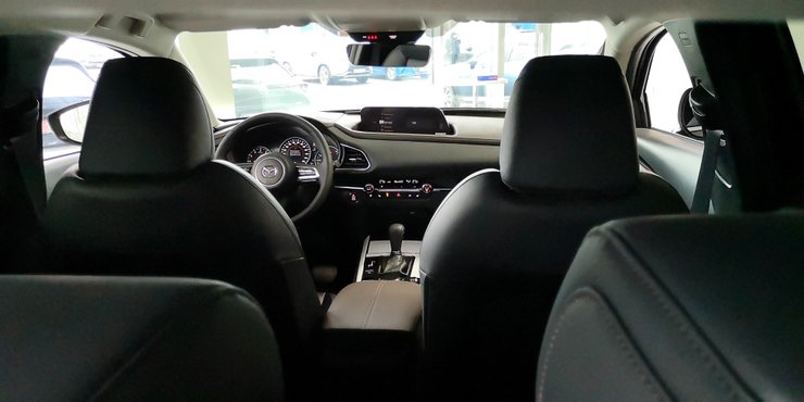 Mazda CX-30 сидения, вид внутри, фото, второй ряд