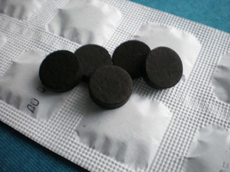 активированный уголь после корпоратива