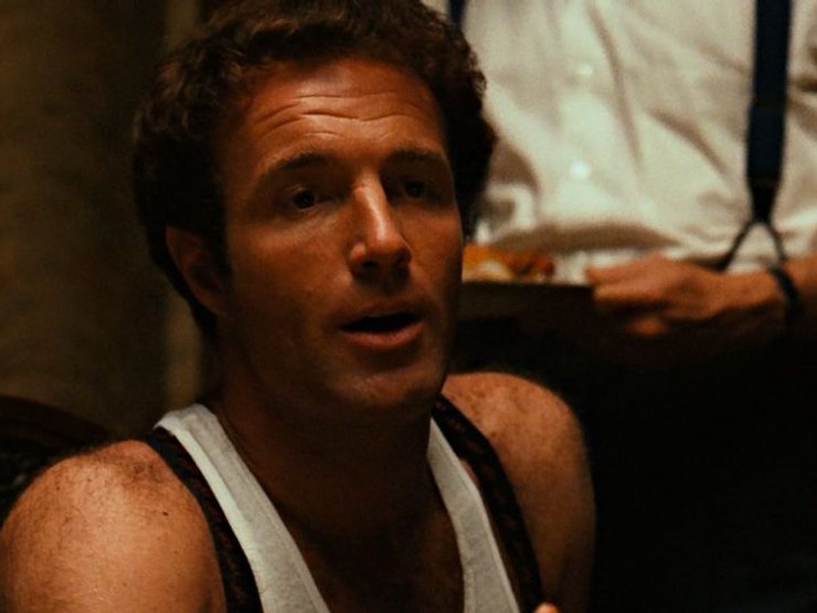 Джеймс Кааон в роли Сонни Корлеоне